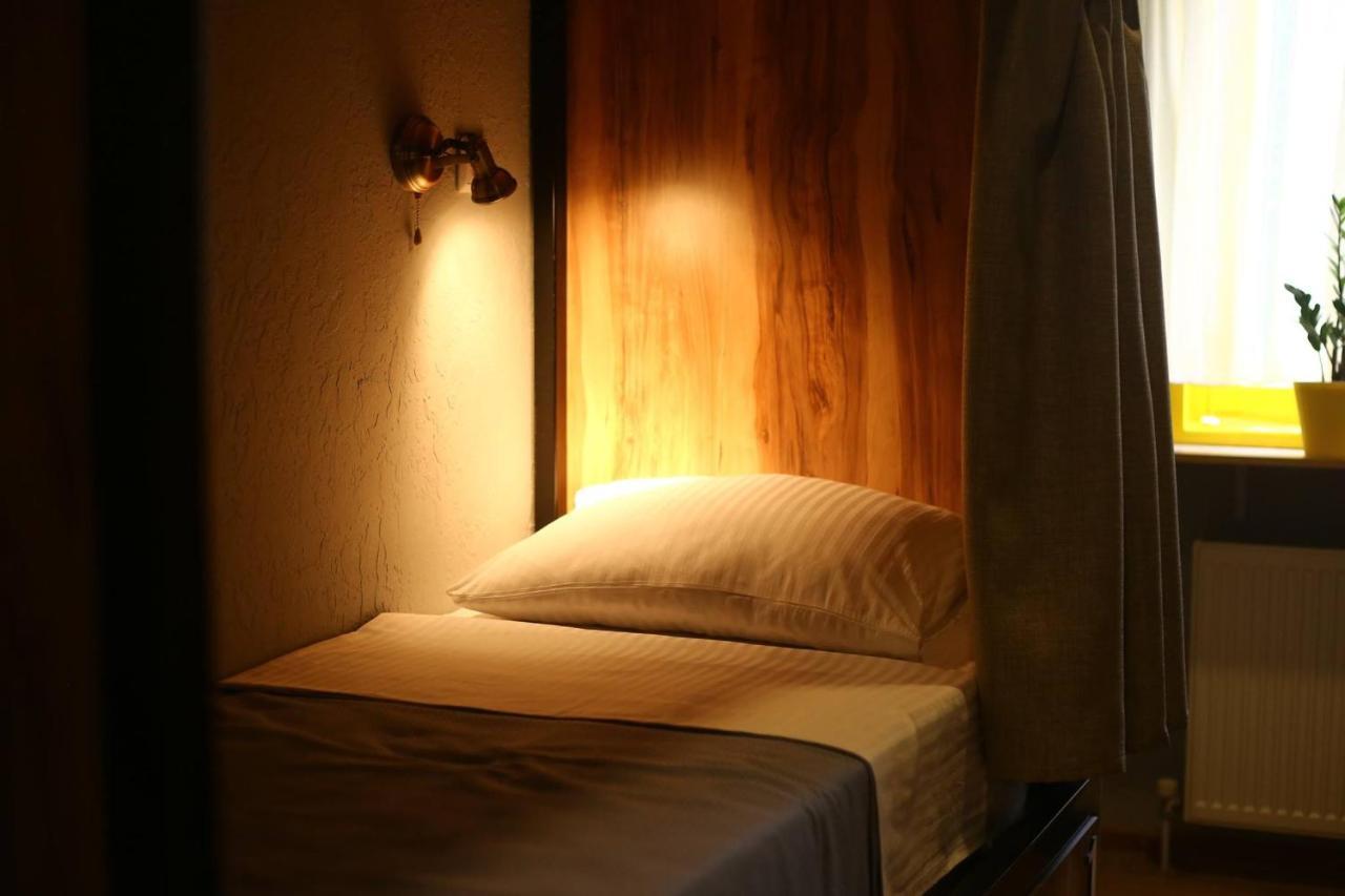 Hostel Nomad Tbilisi Exterior photo