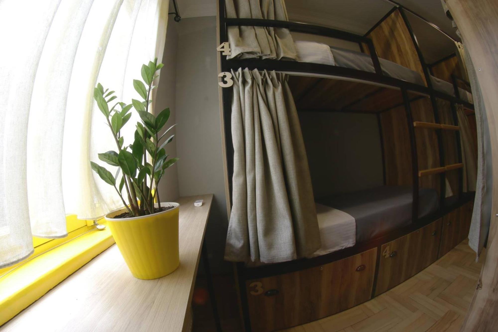 Hostel Nomad Tbilisi Exterior photo